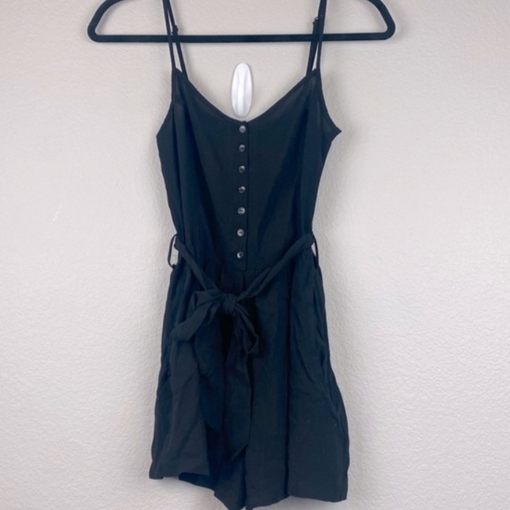 HM Romper Black sleeveless, belted Size 4 Buttons